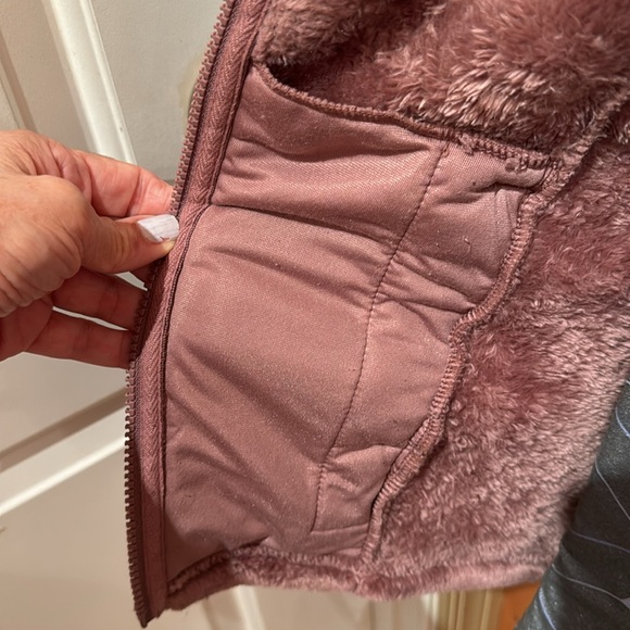 32 DEGREES HEAT. Pink Plush Zipper Jacket. Side Pockets. S-XS. 2- Pocs i… - Picture 10 of 12